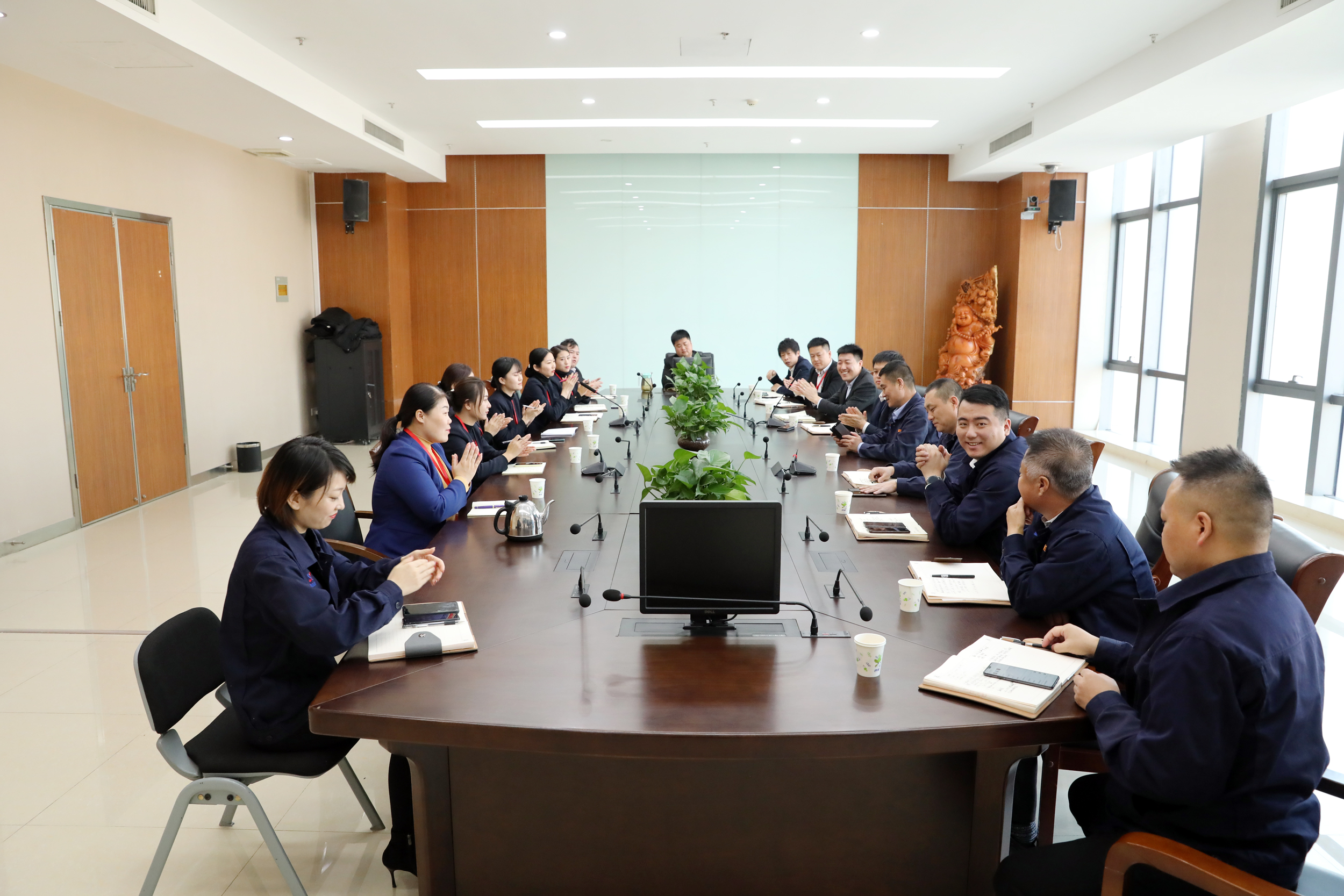 再充電，巨鑫營銷人對標學習，打造狼性團隊！